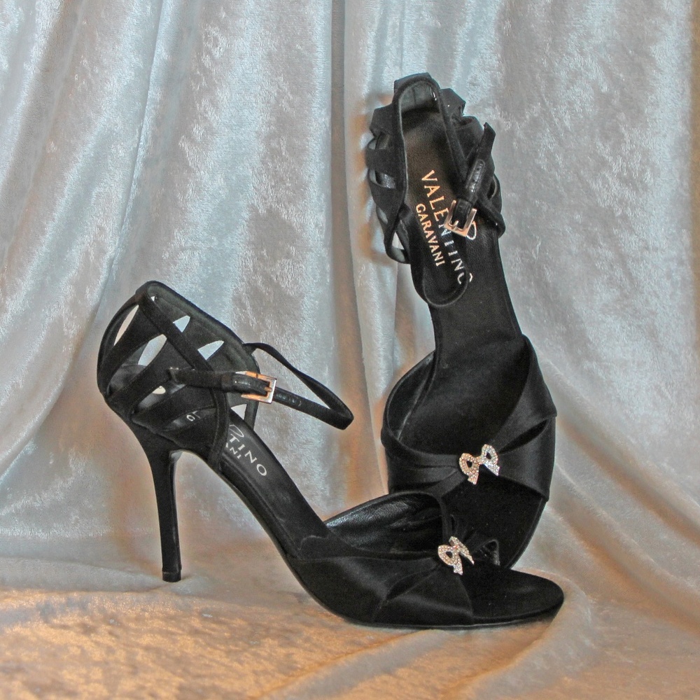 Valentino Garavani Sexy Heels Satin Crystal 38.5